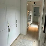 Classic House 100 Meters To The