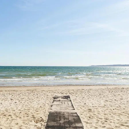 Classic House 100 Meters To The