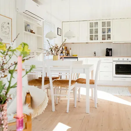 Classic House 100 Meters To The 度假居 *